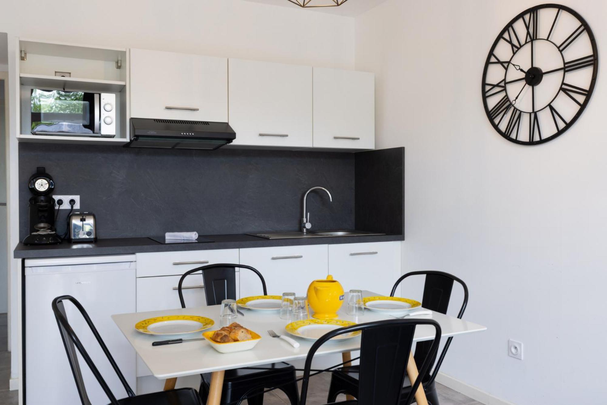 L'Atelier De La Cite - Parking Gratuit Appartement Carcassonne Buitenkant foto